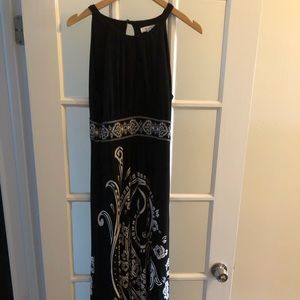 🔳black and white maxi dress 🔳